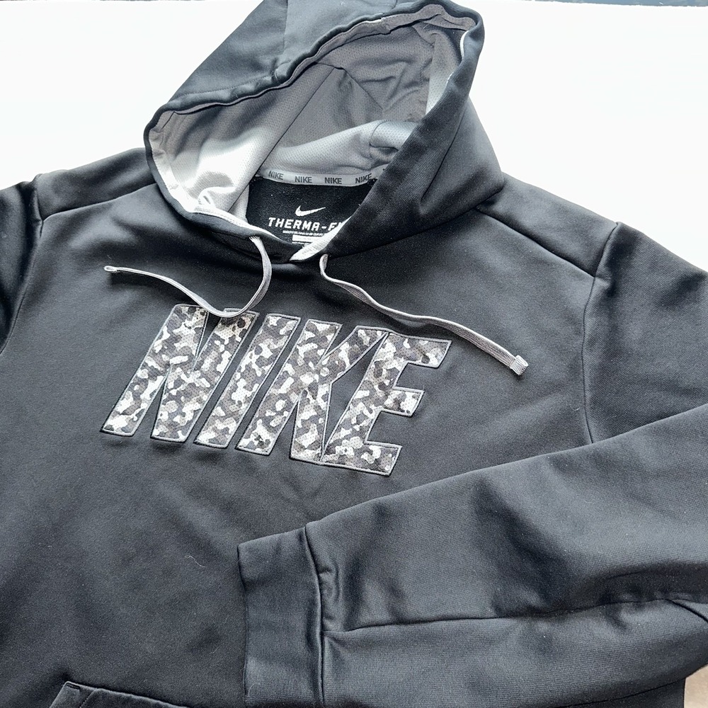 Nike Therma-FIT Mens XXL Hoodie Black Grey Camo Graphic Pullover Sweatshirt